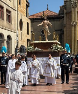 Procesión del Domingo de Resurección en Oviedo en 2026.