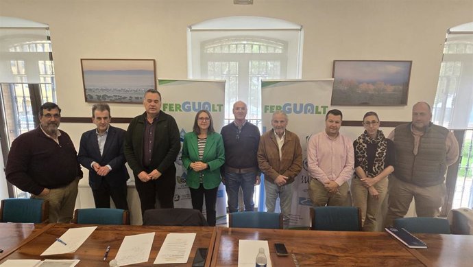 Monserrat Muro en la reunión en la sede de la Federación de Regantes del Alto Guadiana en Tomelloso.