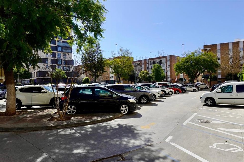 Parcela de Santa María del Robledo en Sevilla donde estaba prevista la construcción de un edificio de 8 plantas.