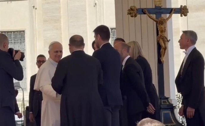 El Papa León XIV recibe en su audiencia general de los miércoles al alcalde de Grazalema (Cádiz), Carlos Javier García, al párroco Luis Carlos Vilches y a la alcaldesa de Ronda (Málaga), María de la Paz Fernández.
