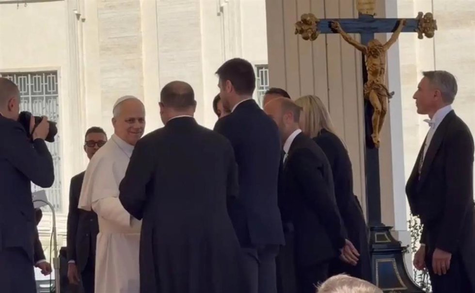 El Papa León XIV recibe en su audiencia general de los miércoles al alcalde de Grazalema (Cádiz), Carlos Javier García, al párroco Luis Carlos Vilches y a la alcaldesa de Ronda (Málaga), María de la Paz Fernández.