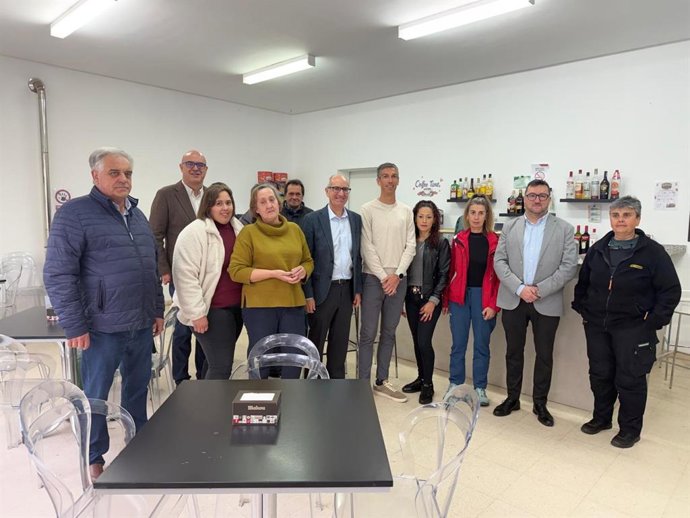 El presidente de la Diputación, Javier Iglesias, en Parada de Rubiales, uno de los municipios que se ha beneficiado de este Plan .