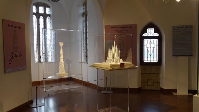 El Palacio Gaudí de Astorga (León) exhibe dos maquetas procedentes de la Sagrada Familia como 'Pieza del Mes' de abril.