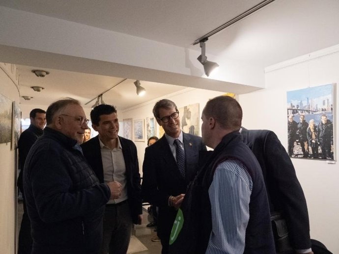 El IRJ acoge la exposición 'Cuadros' de Nacho Vera Sáinz, una mirada artística desde el autismo