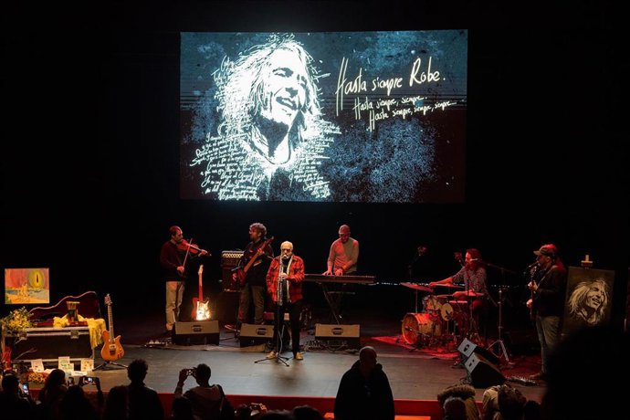 Archivo - Acto de homenaje a Robe Iniesta, en el Palacio de Congresos, el pasado 14 de diciembre de 2025.