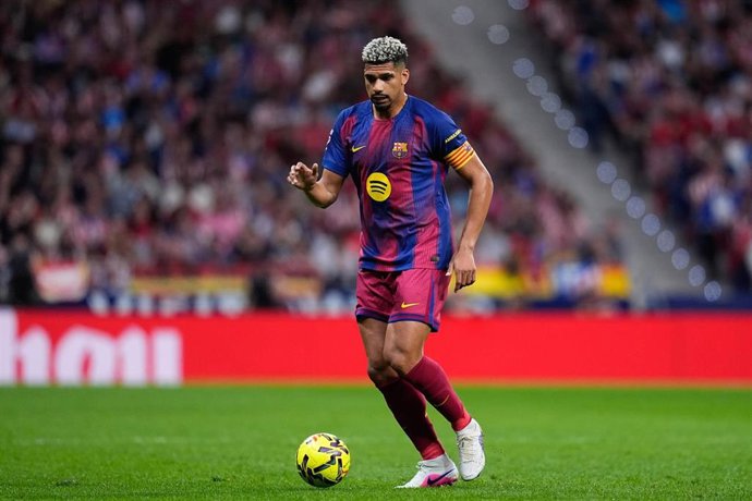 Ronald Araujo, en un partido con el FC Barcelona.