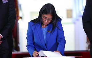 Archivo - La presidenta encargada de Venezuela, Delcy Rodríguez