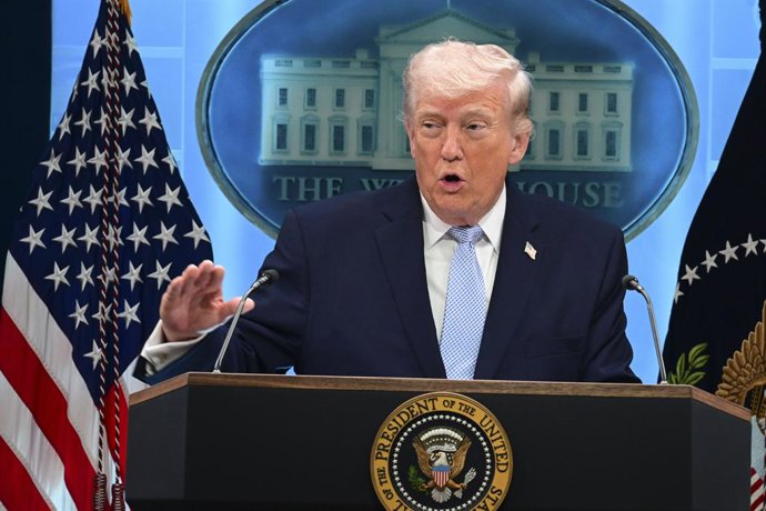April 6, 2026, \%G: (NEW) Press Conference With US President Donald Trump at The White House. April 6, 2026, Washington DC, Maryland, USA: The United States President, Donald J. Trump held a press conference in James S. Brady Press Briefing Room during th