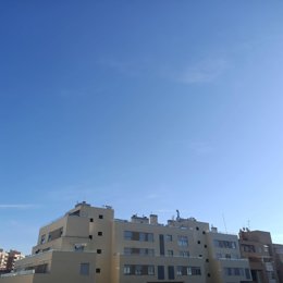 Archivo - Imagen del cielo de València