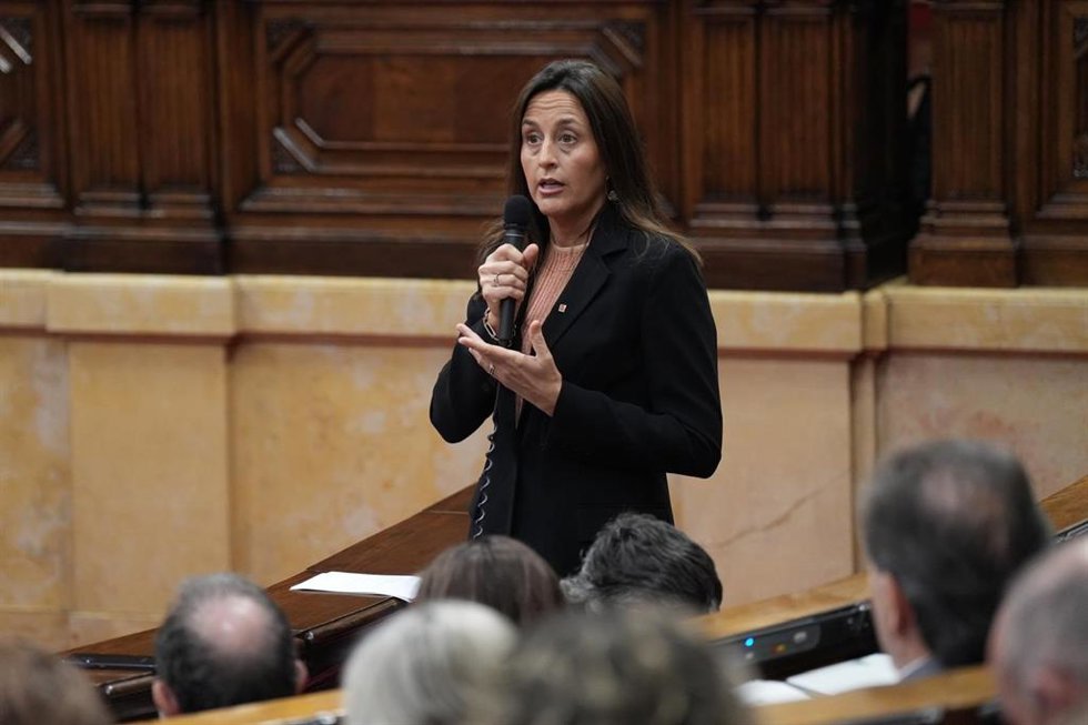 Archivo - La consellera de Educación y Formación Profesional de la Generalitat, Esther Niubó