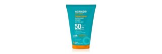 Sanidad informa de la retirada de un lote de la crema solar Agrado SPF 50, por presencia de benzofenona