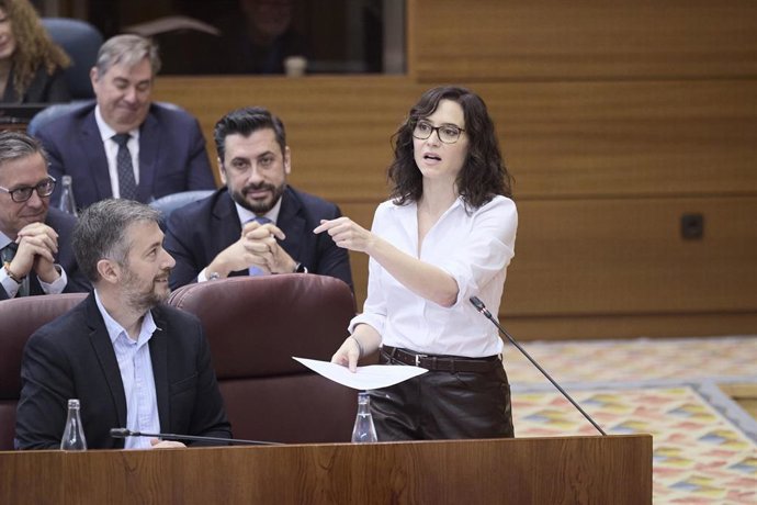 La presidenta de la Comunidad de Madrid, Isabel Díaz Ayuso, durante una Pleno de la Asamblea de Madrid