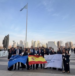 Foto de familia de la delegación de la CEU Fernando III en Nueva York.