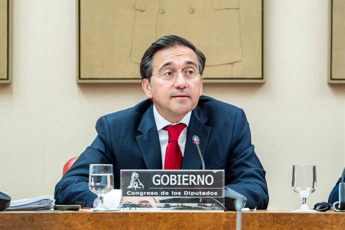 El ministro de Asuntos Exteriores, Unión Europea y Cooperación, José Manuel Albares, comparece ante la Comisión de Asuntos Exteriores, en el Congreso, a 9 de abril de 2026, en Madrid (España).  Durante su comparecencia, Albares ha informado sobre la aplic