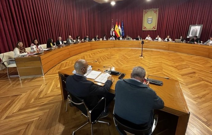 Imagen del pleno del Ayuntamiento de Logroño del mes de abril de 2026.