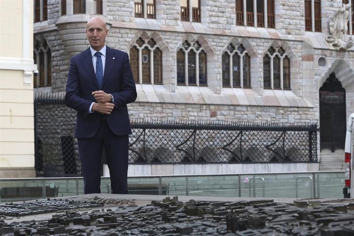 Archivo - Imagen de archivo del alcalde de León, José Antonio Diez Díaz, durante una entrevista concedida a Europa Press.