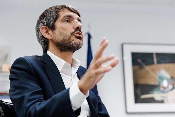 Archivo - El ministro de Cultura, Ernest Urtasun, durante una entrevista para Europa Press en el Ministerio de Cultura, a 27 de agosto de 2025, en Madrid (España). 