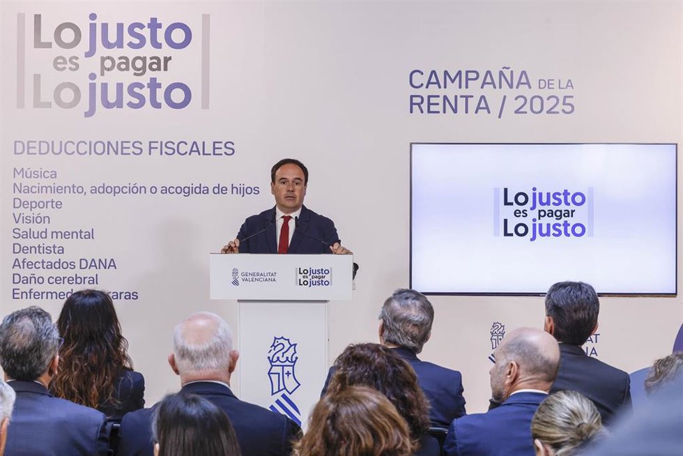 El 'president' de la Generalitat, Juanfran Pérez Llorca, en la presentación de la Campaña de la Renta