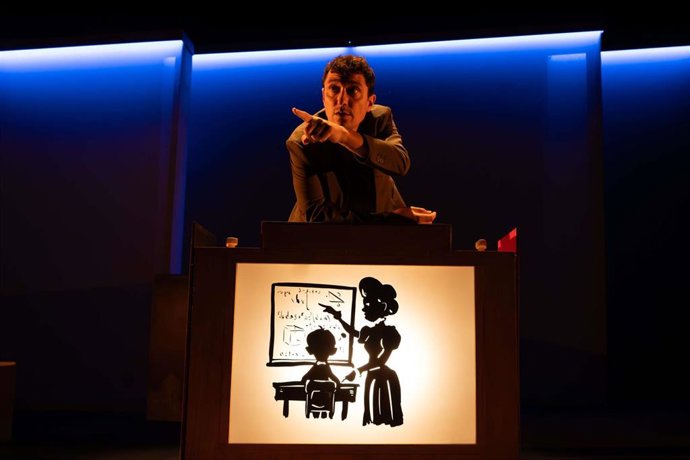 El IVC inicia la programación del trimestre con el espectáculo familiar 'aLUZina' en Castelló y Peñíscola