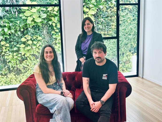 Celia Andrés, Rafa San Emeterio y Noemí Méndez presentan 'Tipos Tabacalera'