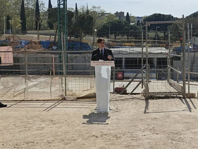 El presidente de la Generalitat, Salvador Illa, durante el acto por la construcción del nuevo edificio del PRBB Ciutadella.
