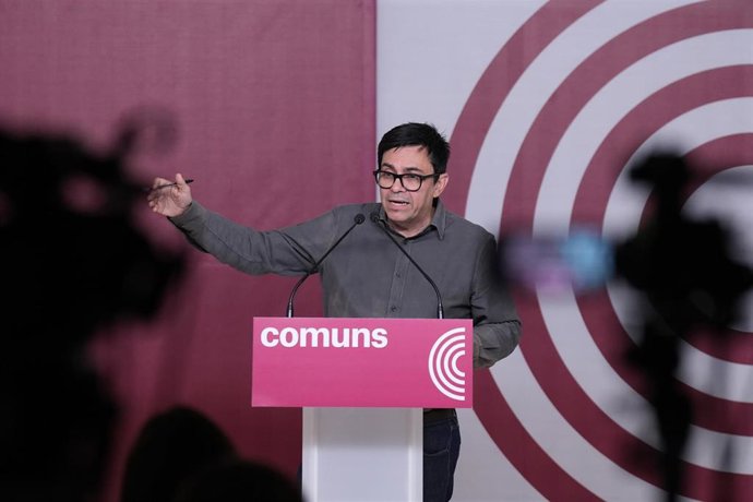 Archivo - El portavoz de los Comuns y diputado de Sumar en el Congreso, Gerardo Pisarello, durante una rueda de prensa en la sede de los Comuns, a 6 de octubre de 2025, en Barcelona, Cataluña (España).