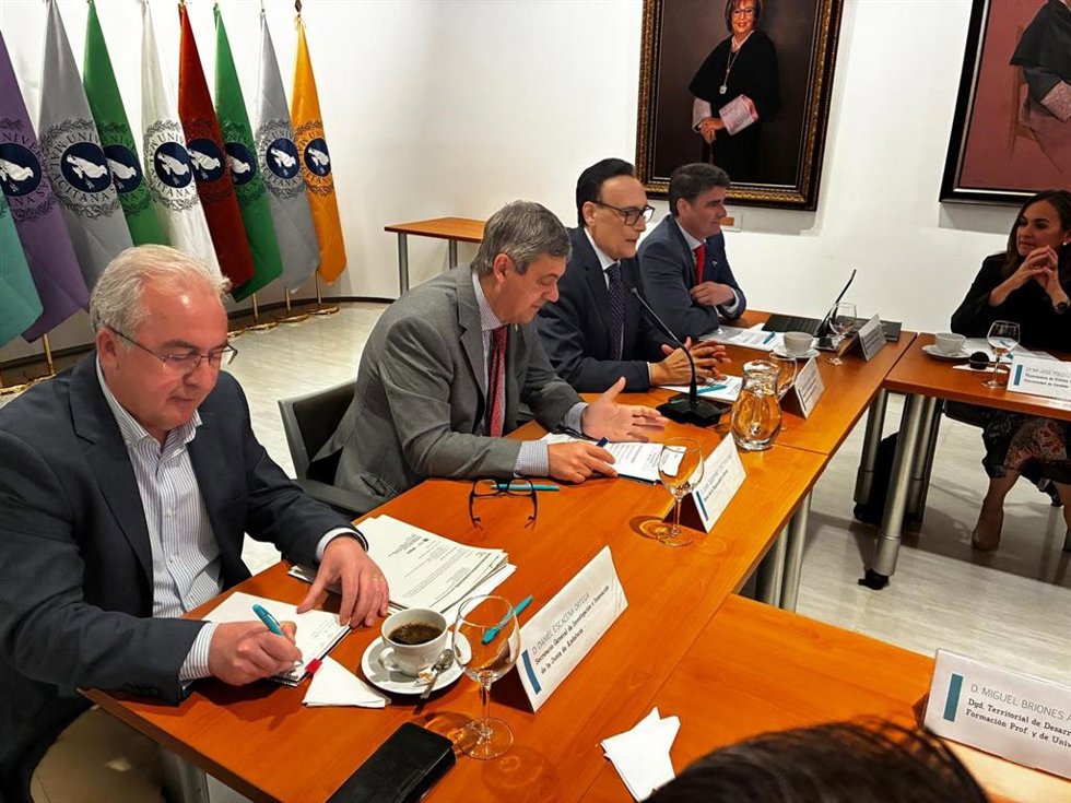 Las universidades y la Junta abordan en la sectorial de I+D+i las líneas de coordinación en Andalucía.