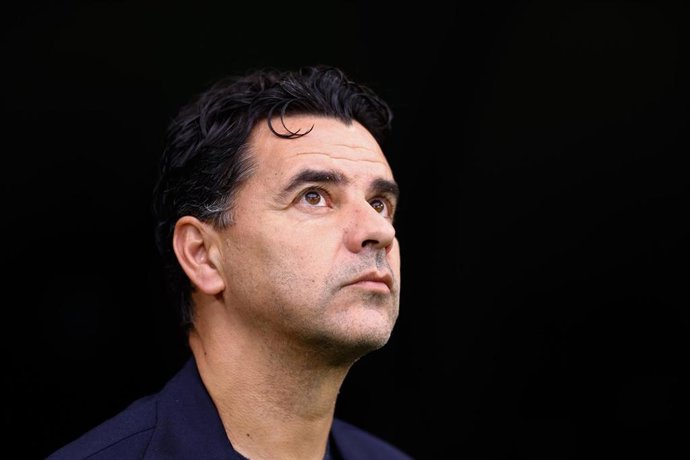 Archivo - El entrenador del Girona FC, Míchel Sánchez, en un partido de LaLiga EA Sports.