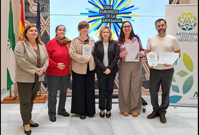 Reconocimiento Pascual Cózar y el colectivo Málaga Artesana