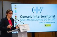 Sanidad y las CCAA refuerzan la prevención y detección precoz de la fragilidad y las caídas en personas mayores