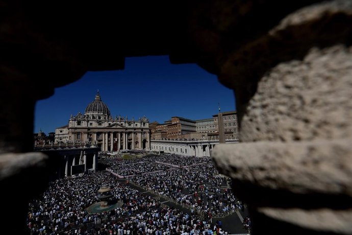 La Plaza de San Pedro, en la Ciudad del Vaticano.