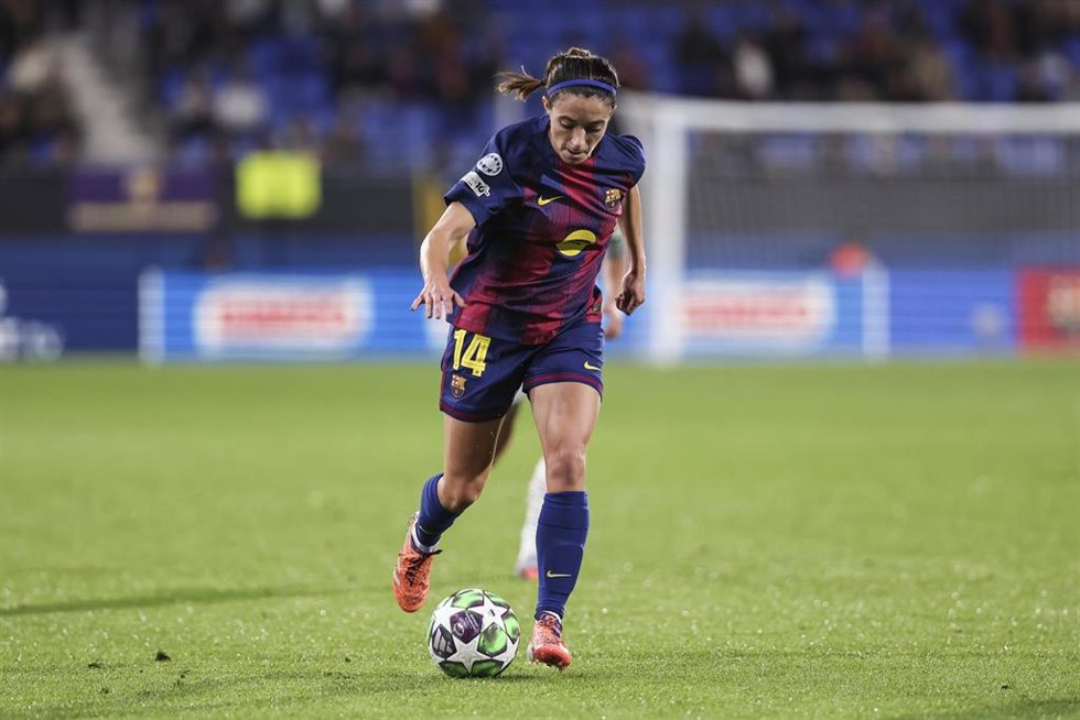 Archivo - Aitana BonmatÍ durante un partido con el FC Barcelona