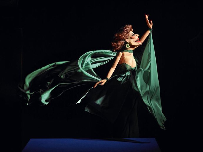 Representación de la compañía El Espejo Negro.