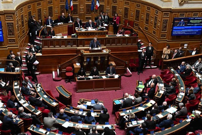 Archivo - December 15, 2025: 2026 Budget: Senators are voting at the Senat in Paris. Senators are called upon to vote on the entire 2026 budget bill on December 15. For nearly three weeks, the right-wing and centrist majority in the Senate has been shapin