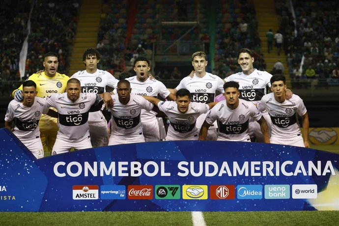 Futbol, Audax Italiano vs Olimpia Fecha 1, Conmebol Sudamericana 2026. El equipo  de Olimpia es fotografiado durante el partido de la Conmebol Sudamericana Grupo G realizado en el estadio Bicentenario de La Florida, Chile. 08/04/2026 Dragomir