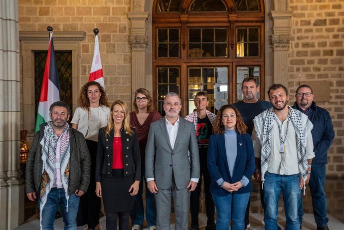 Imagen del encuentro entre Collboni y representantes de la Global Sumud Flotilla 2026.