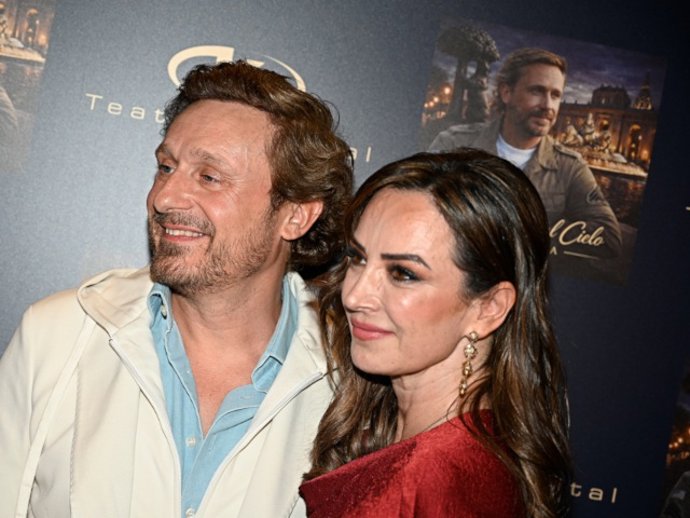 JUAN PEÑA Y SONIA GONZÁLEZ EN A CELEBRACIÓN DEL CUMPLEAÑOS DEL CANTANTE Y LA PRESENTACIÓN DE SU NUEVO SINGLE 'DE MADRID AL CIELO'