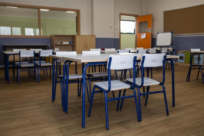 Archivo - Una de las aulas del colegio público Nuria Espert, en el distrito madrileño de Hortaleza, a 26 de agosto de 2021, en Madrid (España). 