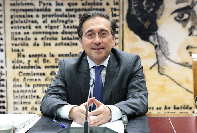 El ministro de Asuntos Exteriores, Unión Europea y Cooperación, José Manuel Albares, comparece ante la Comisión de Asuntos Exteriores, en el Senado, a 10 de abril de 2026, en Madrid (España). Albares ha dado cuenta de la posición de España ante la situaci