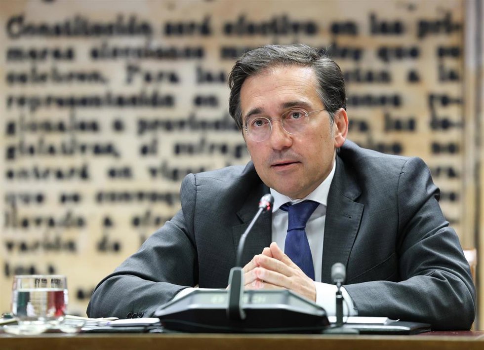 El ministro de Asuntos Exteriores, Unión Europea y Cooperación, José Manuel Albares, comparece ante la Comisión de Asuntos Exteriores, en el Senado, a 10 de abril de 2026, en Madrid (España). 