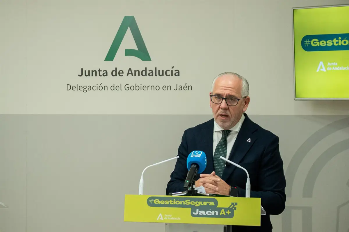 Jesús Estrella en rueda de prensa