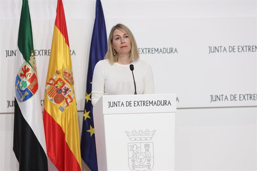 La presidenta de la Junta de Extremadura en funciones, María Guardiola, durante el fallo del XIX Premio Europeo Carlos V en la Presidencia de la Junta de Extremadura, a 8 de abril de 2026, en Mérida, Extremadura (España).