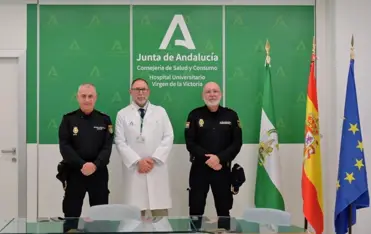 El Clínico de Málaga y Policía Nacional aúnan criterios en materia de colaboración conjunta