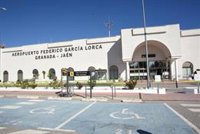 Hosteleros de Granada, en contra del cierre del aeropuerto 21 días por obras en pista, dudan que no haya alternativa