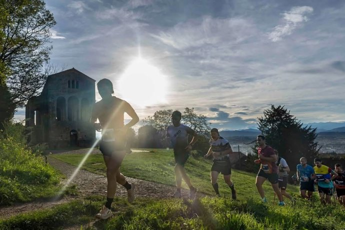 El Trail del Prerrománico celebrará su tercera edición en el Monte Naranco con Oviedo como escenario