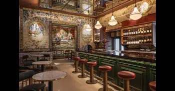 La 'Capilla Sixtina del Azulejo' reabre en Madrid: la taberna Los Gabrieles vuelve tras 20 años