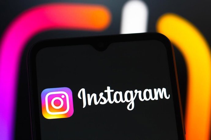 Archivo - April 22, 2025, Canada: In this photo illustration, the Instagram logo is seen displayed on a smartphone screen.