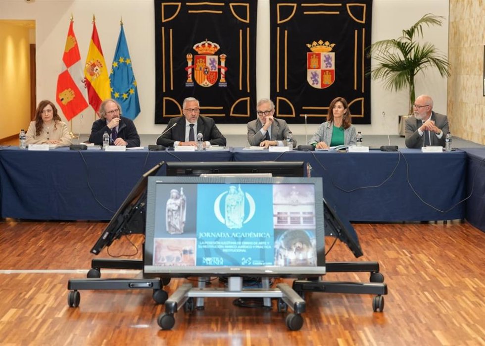 Carlos Pollán inaugura la jornada académica 'La posesión ilegítima de obras de arte y su restitución: marco jurídico y práctica institucional'