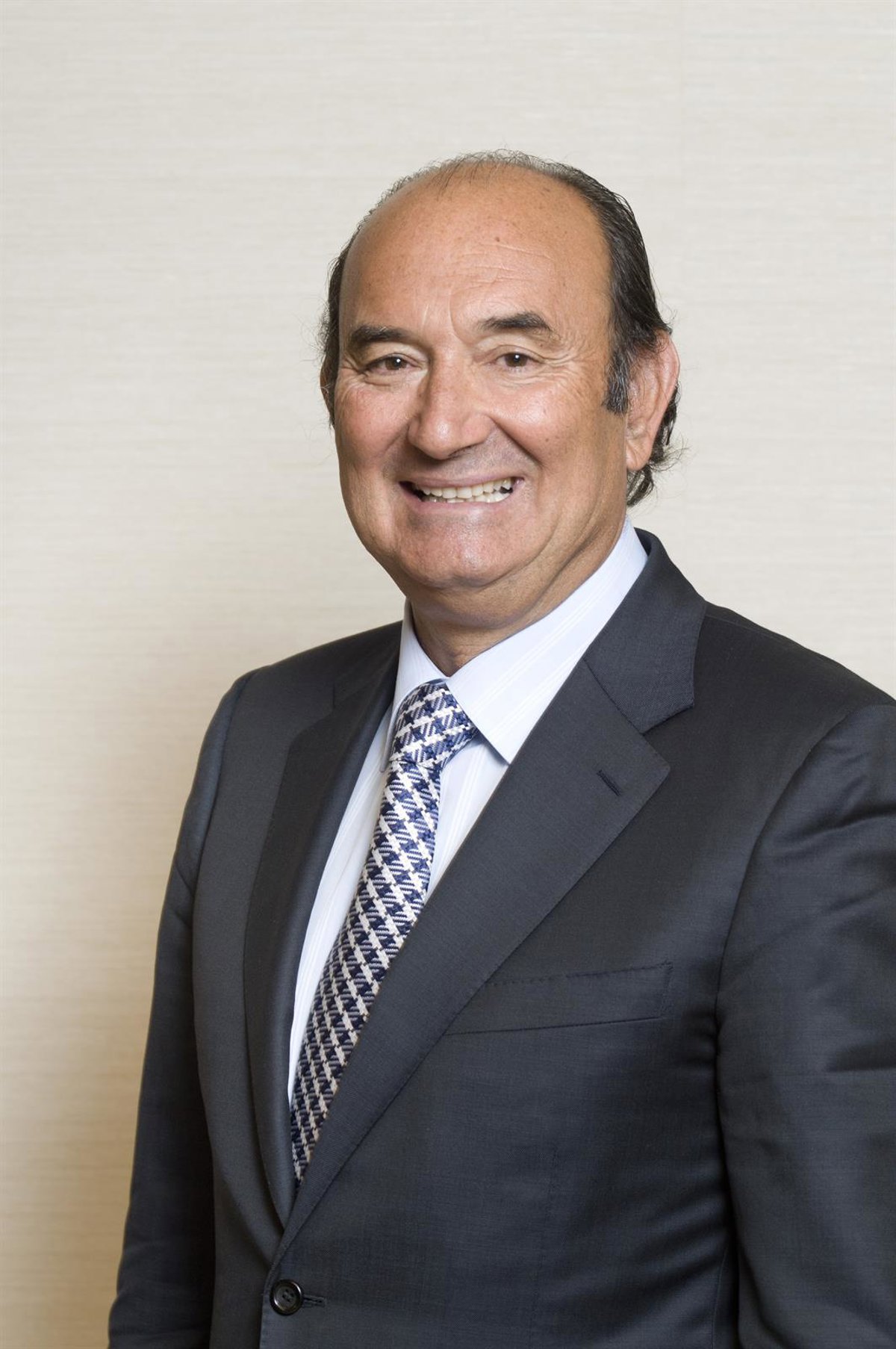 La Fundación Luysa , de Félix Revuelta, renueva su colaboración con Cocina Económica y Proyecto Hombre