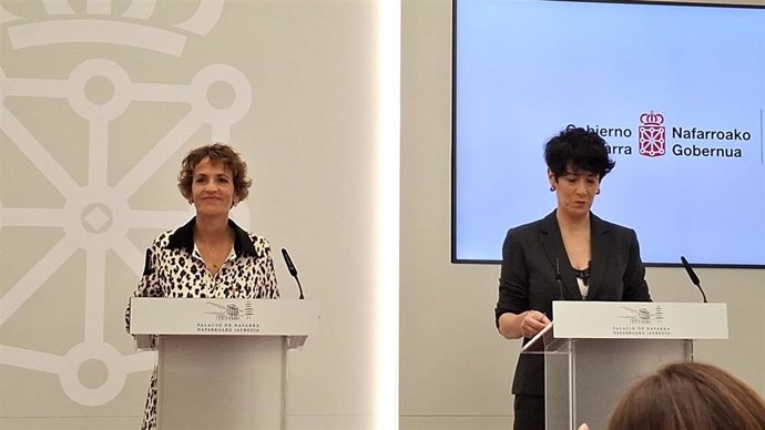 La presidenta del Gobierno de Navarra, María Chivite, y la ministra de Inclusión, Seguridad Social y Migraciones, Elma Saiz.